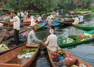 Read more about the article Catching Sunrise in Kashmir : India’s Floating Market on Dal Lake