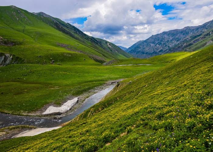 Top 7 Travel Destinations That Cannot Be Justified In Pictures
