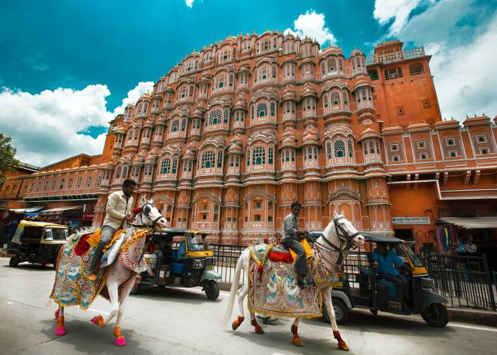 You are currently viewing Top 10 places to visit in Jaipur under INR 10,000
