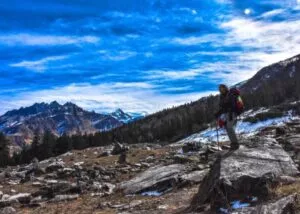 Read more about the article A Comparison between Pangarchulla Peak & Kuari Pass Trek