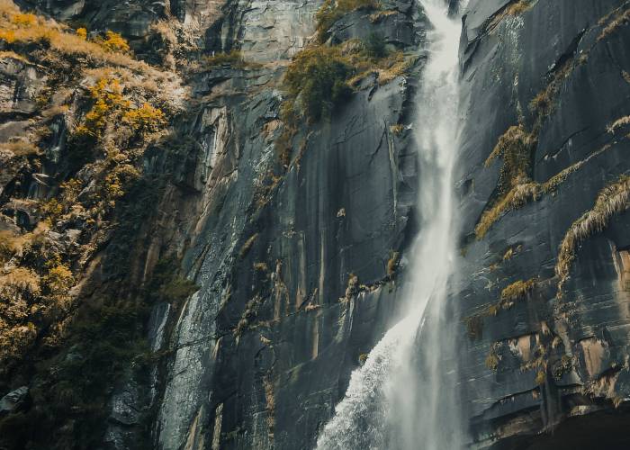 The Jogini Waterfalls in Manali is what Dreams are made of!