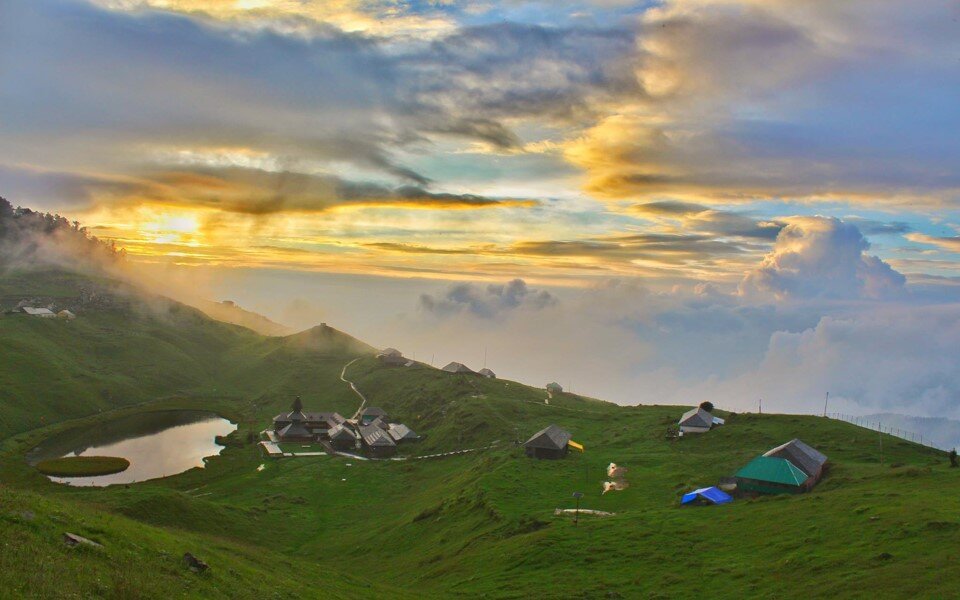 Prashar Lake Trek