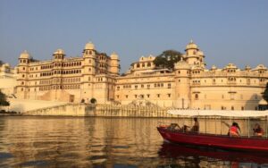 Read more about the article Sunrise to Sunset in Udaipur