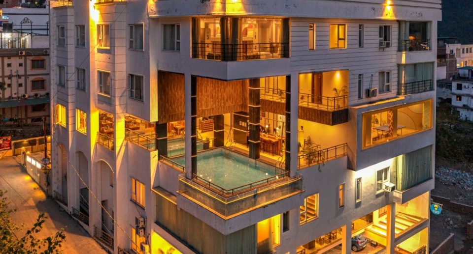 Best Bar in Rishikesh Tapovan