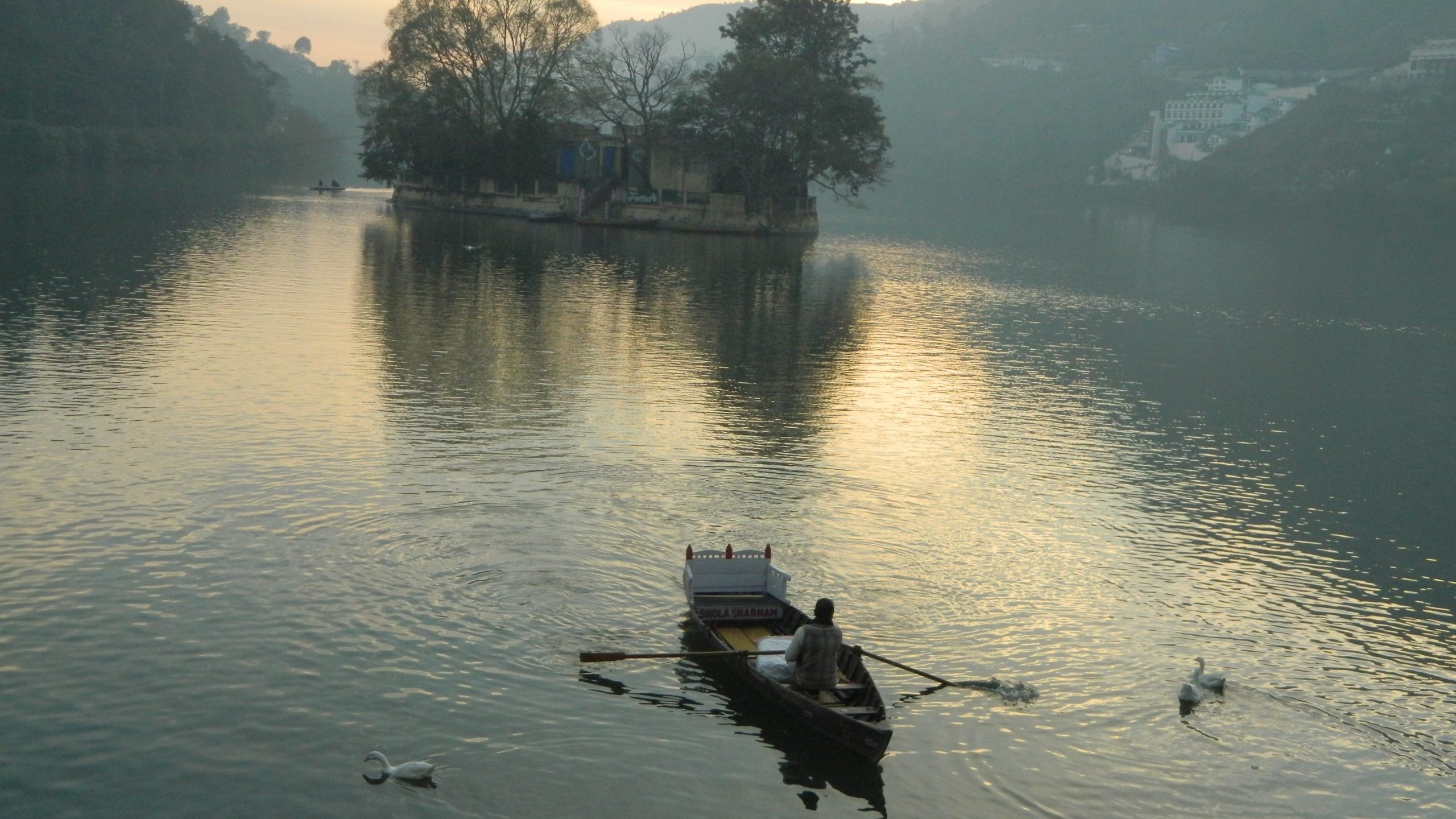 Explore 12 Best Places to Visit in Bhimtal for Nature Lovers